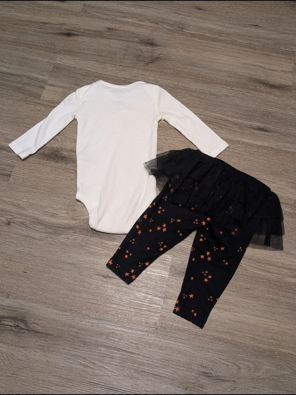 Carter's Baby Girls 6Mo. White Ghost Long Sleeve Onesie Black Star Tutu Leggings
